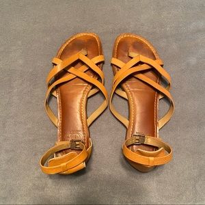Gianni Bini sandals